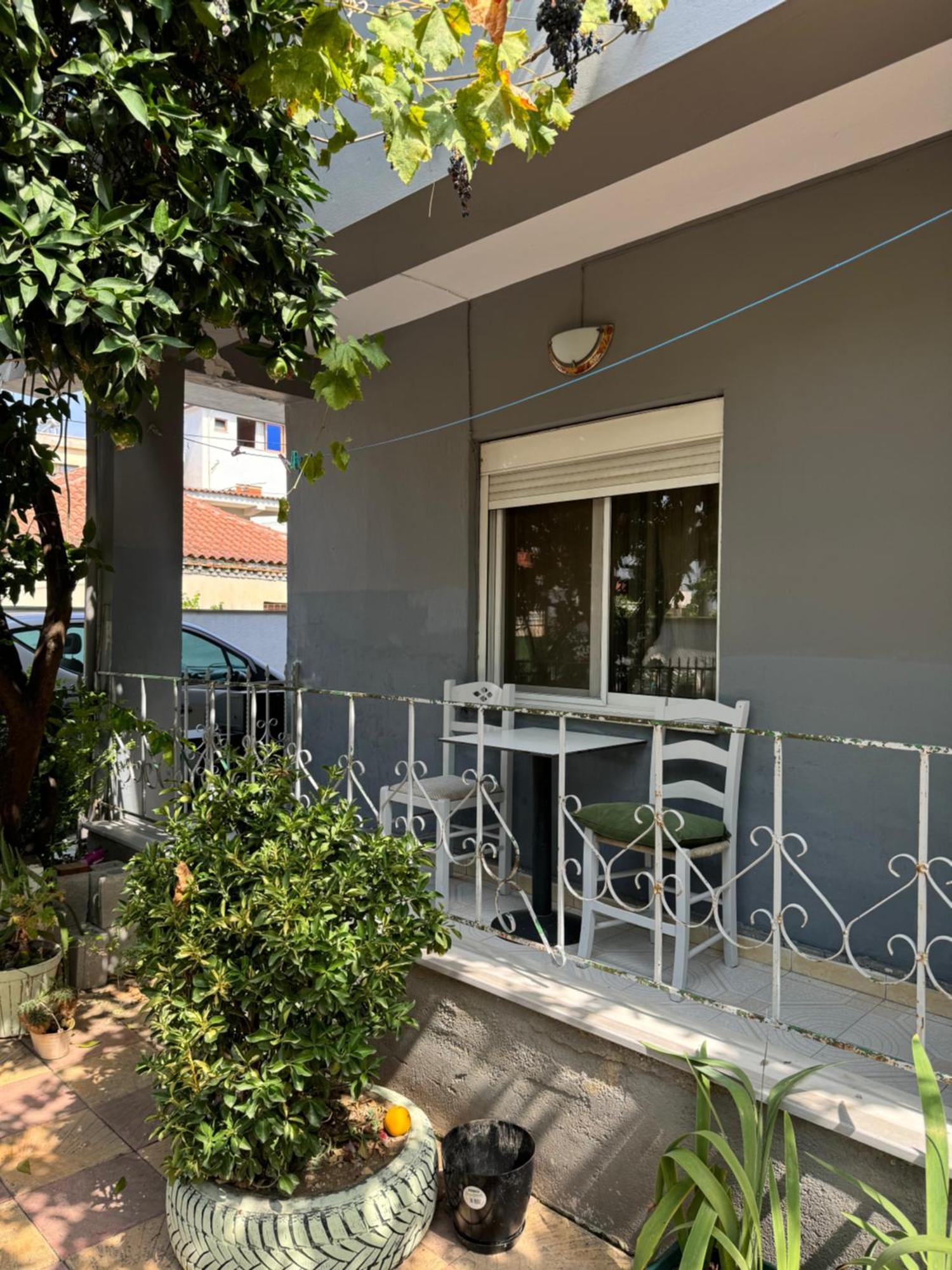Green Door House Tirana Eksteriør billede